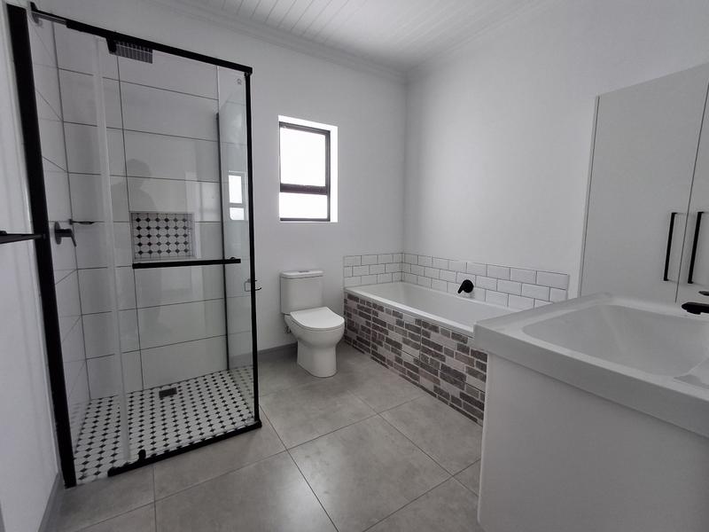 2 Bedroom Property for Sale in Britannia Bay Western Cape